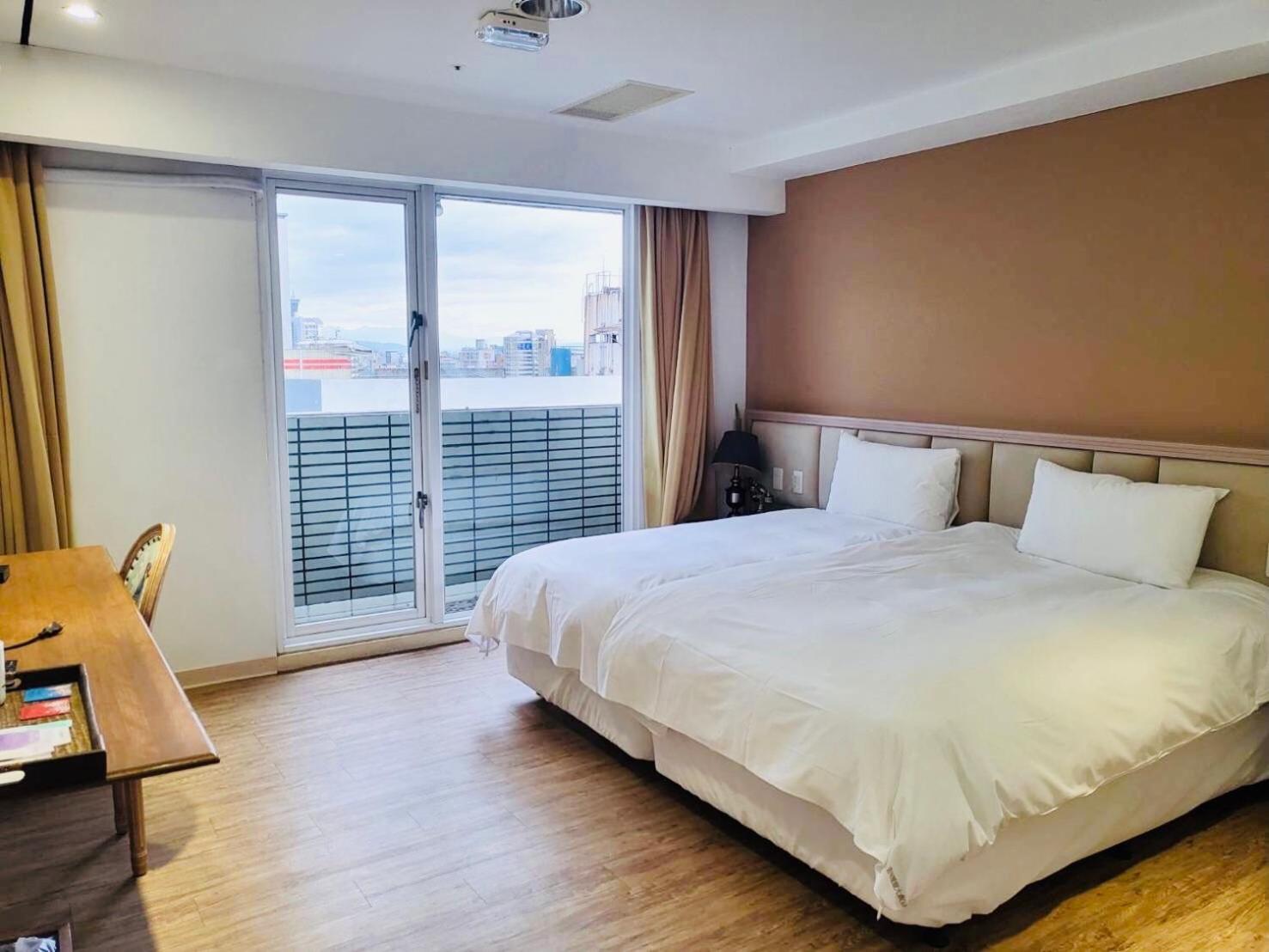 Taichung Enrichlife Hotel Kültér fotó