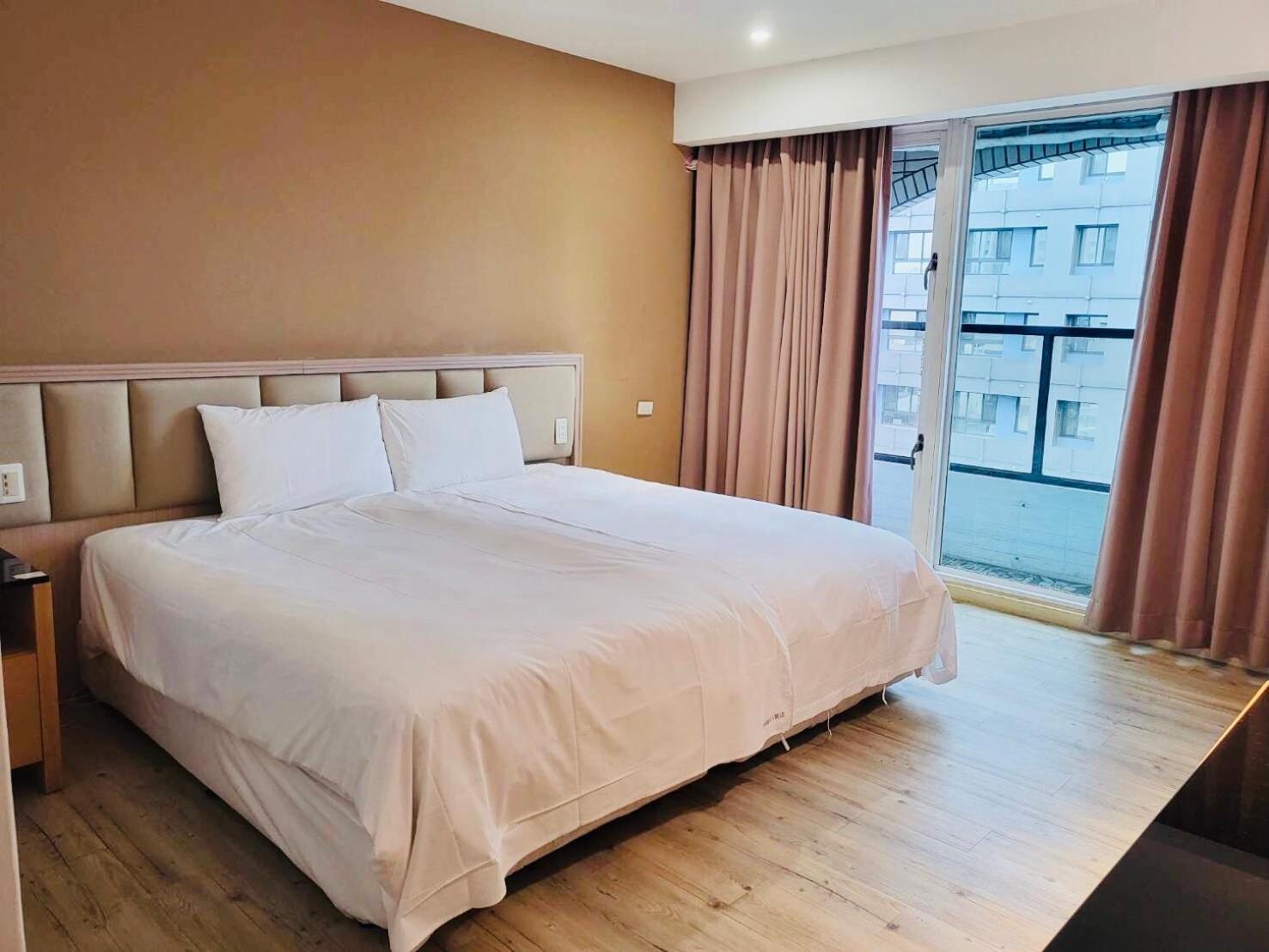 Taichung Enrichlife Hotel Kültér fotó